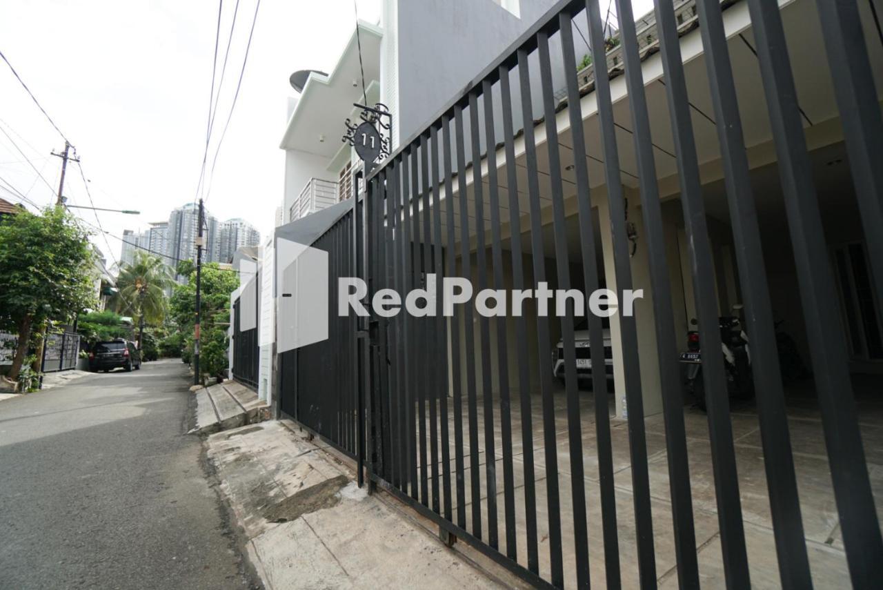 Tomang Gelong Guest House Syariah Mitra Reddoorz Jakarta Eksteriør billede